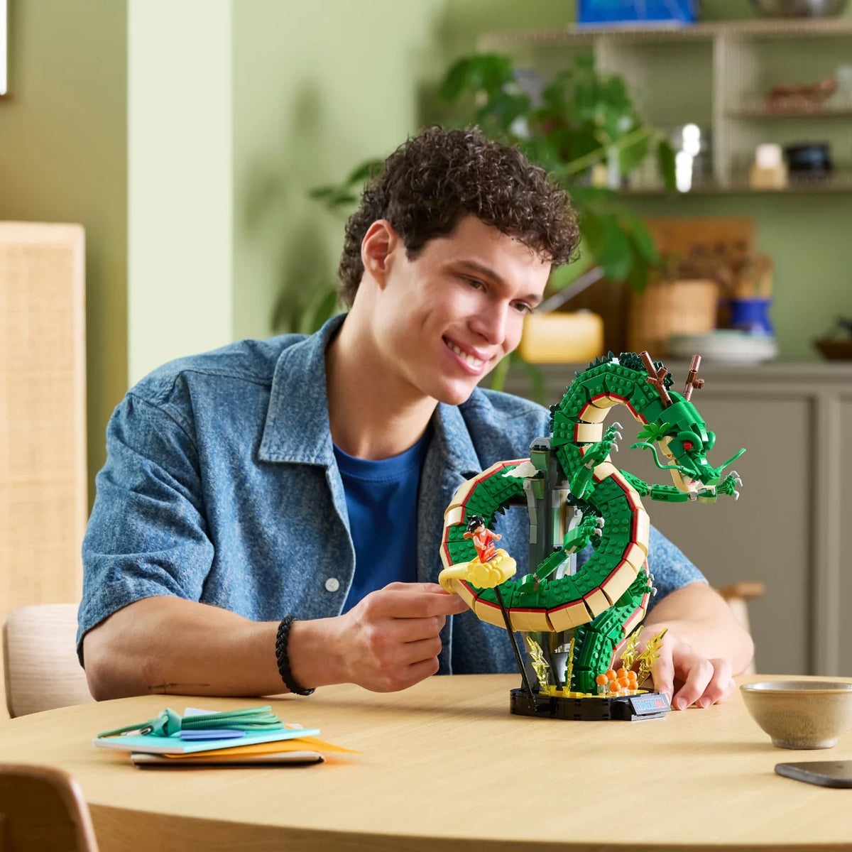 LEGO® Icons Dragon Ball Shenron & Goku